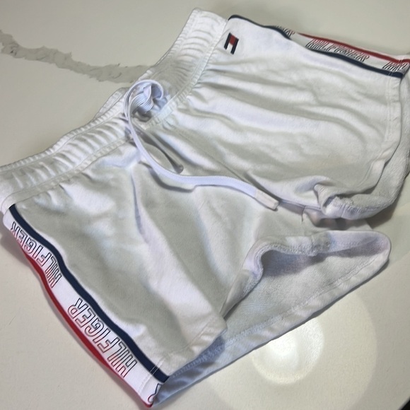 Tommy Hilfiger SPORT Shorts. Bright white with  classic Tommy Logo. Size Small. - Picture 6 of 11